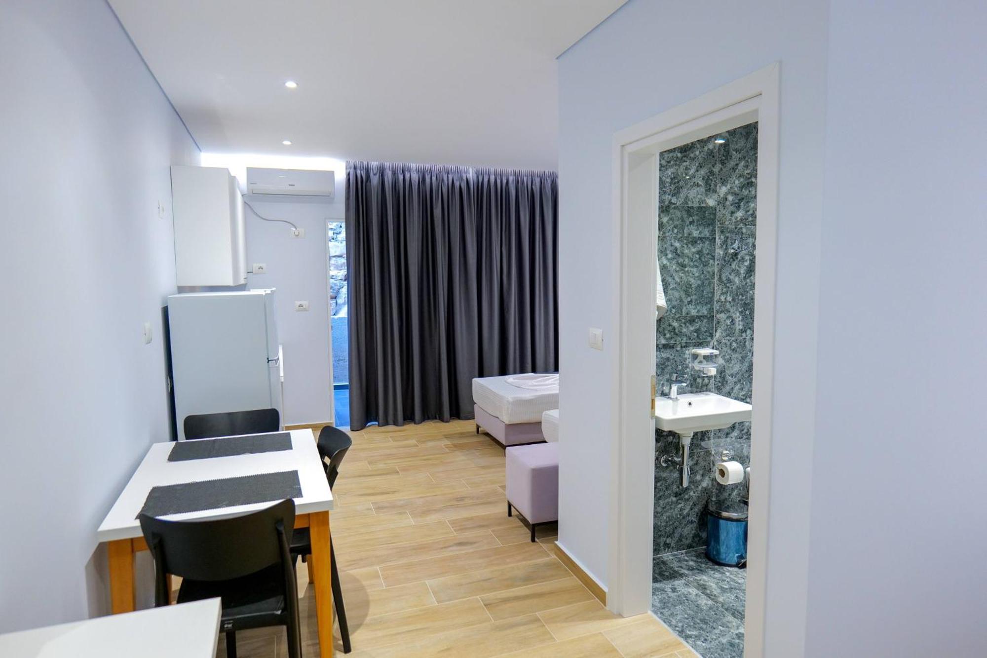 Gjoka Apartments, In Front Of Bougainville Bay Sarandë 외부 사진