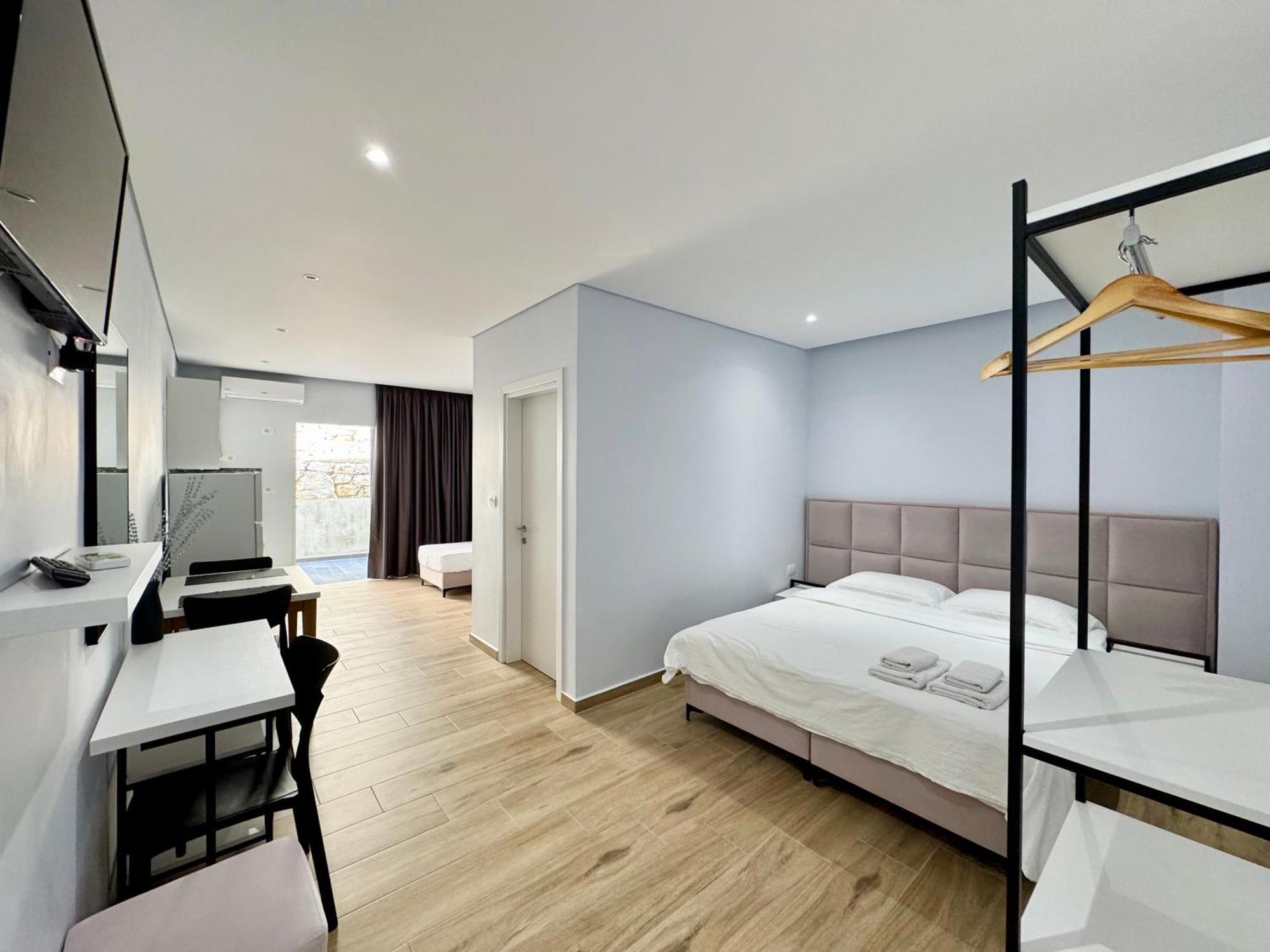 Gjoka Apartments, In Front Of Bougainville Bay Sarandë 외부 사진