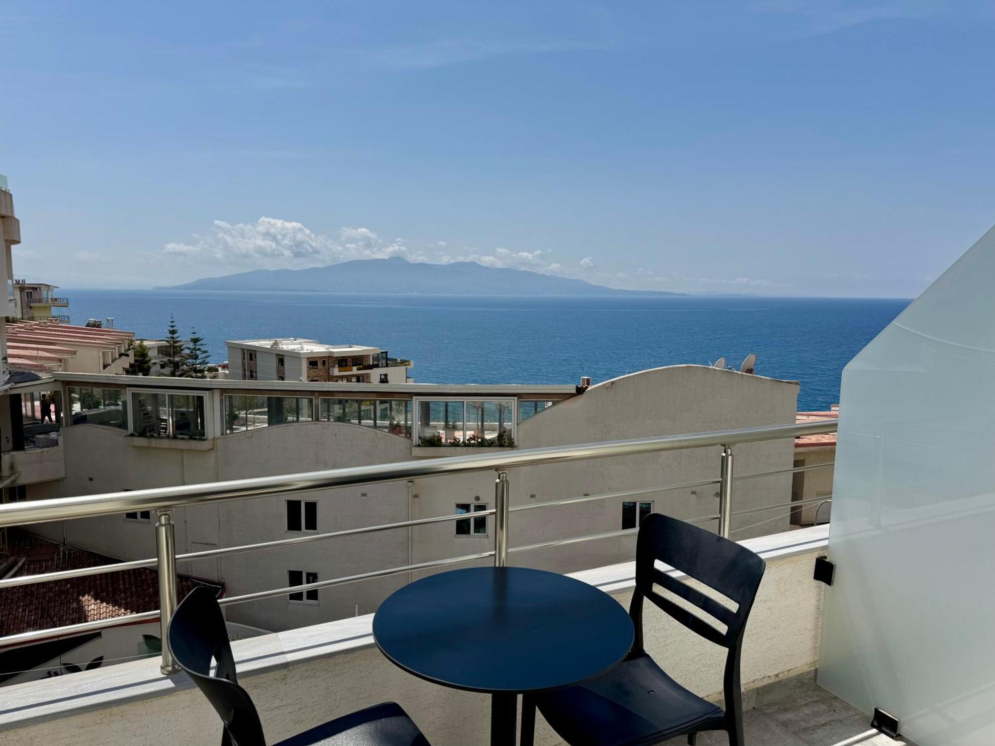 Gjoka Apartments, In Front Of Bougainville Bay Sarandë 외부 사진